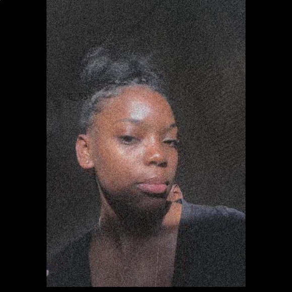 Meet your Posher, Talia - Picture 1 of 1